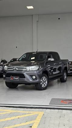 TOYOTA HILUX 2.8 SRV 4X4 CD 16V DIESEL 4P AUTOMÁTICO TOYOTA HILUX 2.8 SRV 4X4 CD 16V DIESEL 4P AUTOMÁTICO